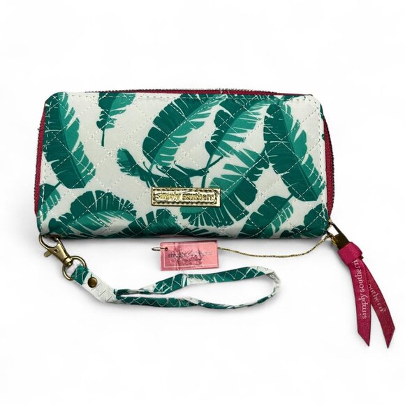Simply Southern Palm Print Clutch | Green & White with Pink Lining - Picture 1 of 5